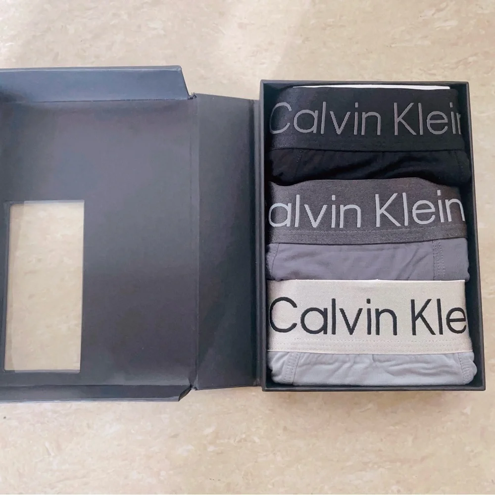 Calvin Klein calvin klein